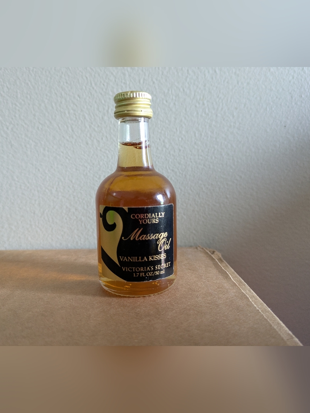 Vintage Victoria's‎ Secret Cordially Yours Vanilla Kisses Massage Oil 1.7 oz